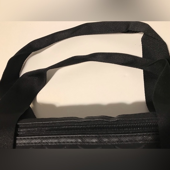 Vintage Womens DSW QUILTED WEEKENDER Duffle Bag Black Limited Tote Kors Coach Lv - Picture 13 of 16